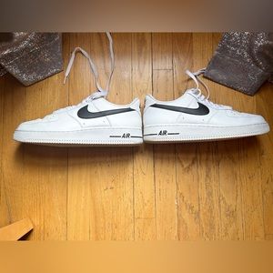Nike AF1 Low An20 (White/Black), Size 11. (Lightly Worn)